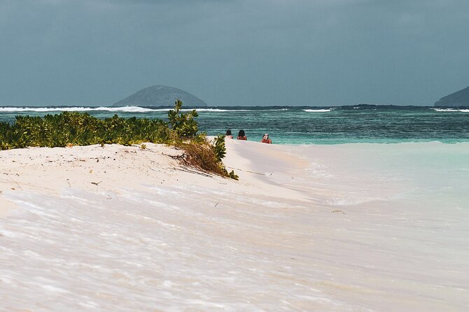 3 North Islands Catamaran Cruise with Lunch & Drinks on island. - Is $58.08 good value for a seven-hour outing?