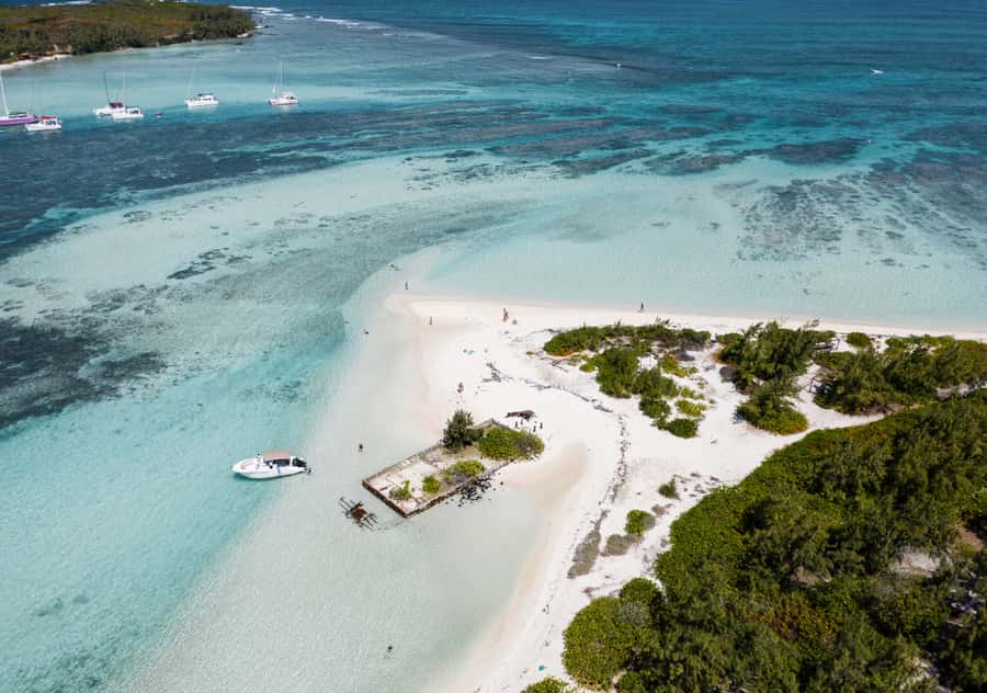 5 Islands Boat Trip, Snorkeling and Lunch on Ile aux Cerfs - Starting at Trou D’eau Douce