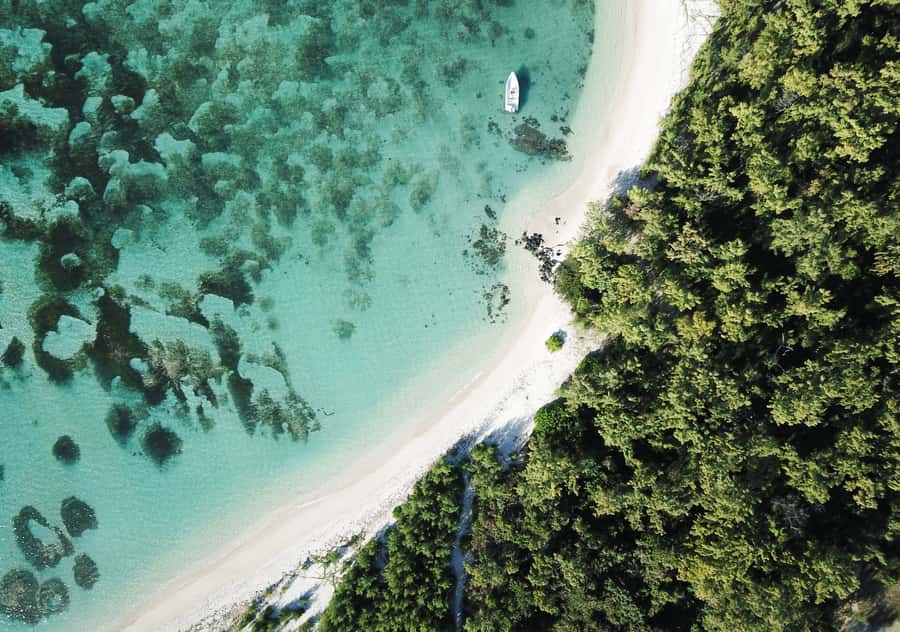 5 Islands Boat Trip, Snorkeling and Lunch on Ile aux Cerfs - Grand River South East Waterfall from the boat