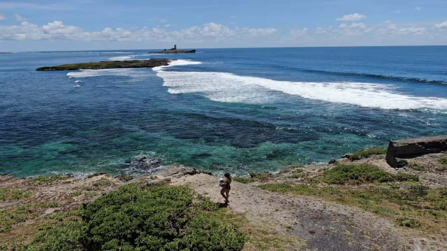 5 Islands Private Speedboat w/ Snorkeling + Lunch & Drinks - BBQ lunch, open bar, and the biggest expectation gap
