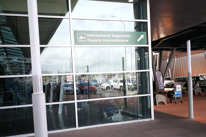 Airport & Hotels Transfers - Why a private Mauritius transfer can be worth it