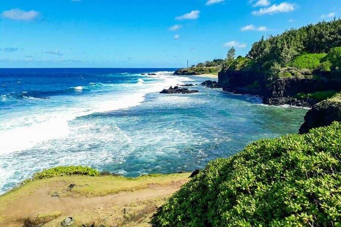 All Inclusive Full Day Tour: Chamarel Rhumrie,7-Coloured & Lunch - Seven Colored Earth and Chamarel Waterfall