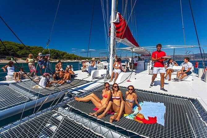 All inclusive SPEEDBOAT FULL DAY to ILE AUX CERF & GRSE WATERFALL - The road to Trou d’Eau Douce starts at 7:30 am