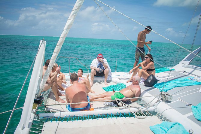 Catamaran cruise to Ile aux cerfs with bbq lunch - Who will enjoy this catamaran cruise?