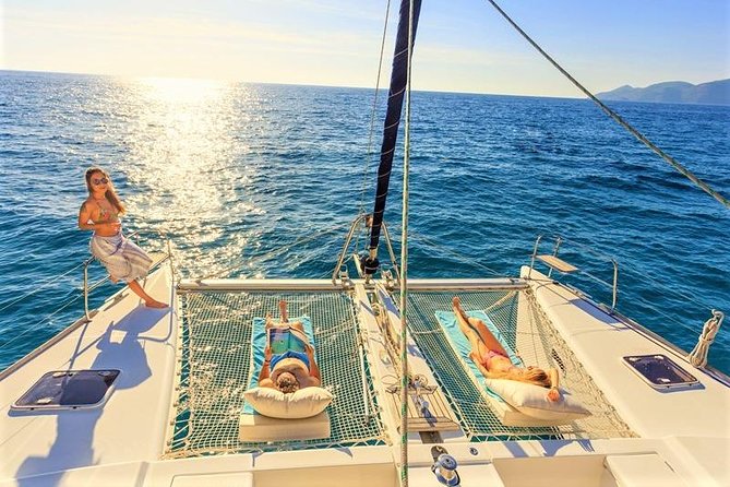 Catamaran Ile aux Cerfs, snorkeling + GRSE Waterfall, BBQ & Bar - Snorkeling and optional water activities