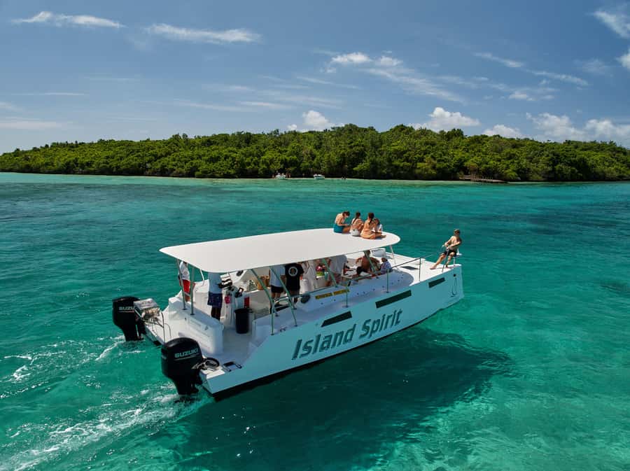 Catamaran Mauritius: South East 5 Islands Catamaran Cruises - Starting at Pointe D’Esny