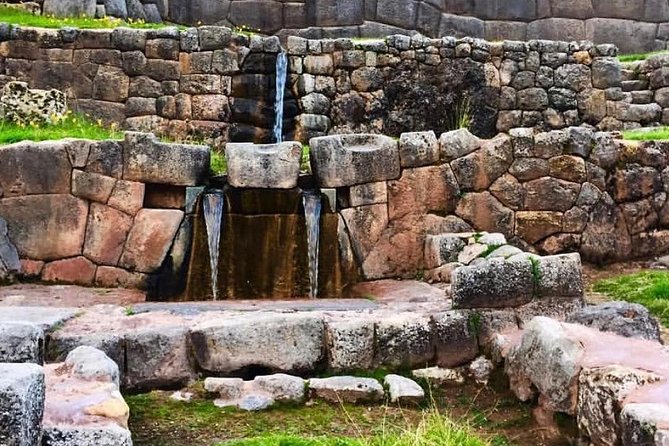 Cusco City Tour (Half Day) - Qenko: a ceremonial site cut into rock