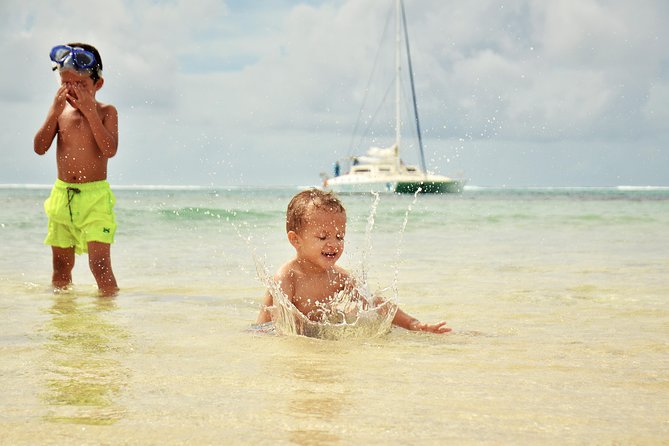 EAST Shared Cruise : OCÉANE Full day catamaran to Ile aux Cerfs - Trou d’Eau Douce, coral, and lunch from the grill