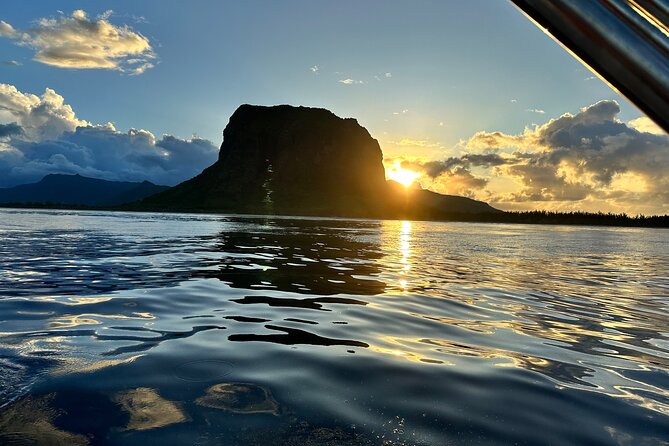 Eco-friendly Dolphin Watching Tour in Mauritius - Snorkeling in the lagoon