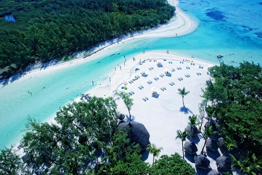 Exclusive Private Catamaran to Ile Aux Cerfs with Lunch - BBQ Lunch, Rum, and a Practical Food Note