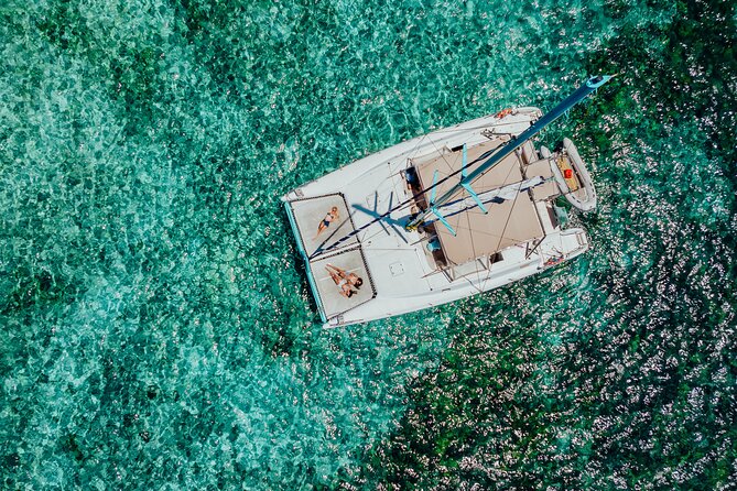 Full Day Catamaran Cruise - North Ilot Gabriel (sharing) - What the 4.6 Rating Tells You