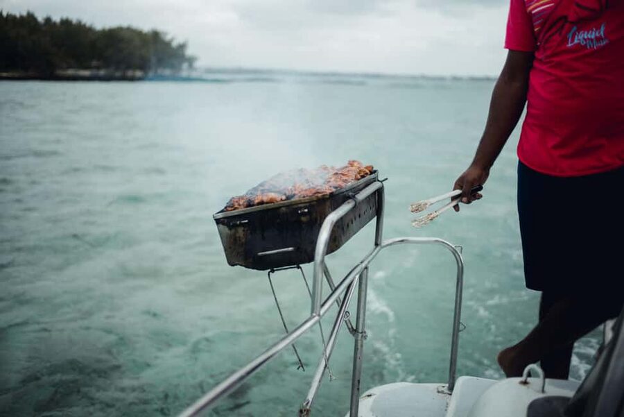 Full-day Catamaran Cruise to Ile aux Cerfs with Lunch - Setting out from Trou d’Eau Douce