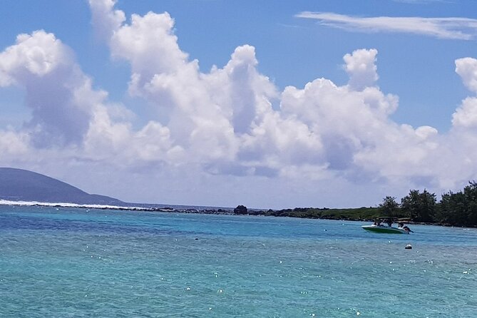Full-Day Northern Catamaran Cruise: Coin de Mire and Ile Plate Island - Sailing past Mauritius’s northwest coast