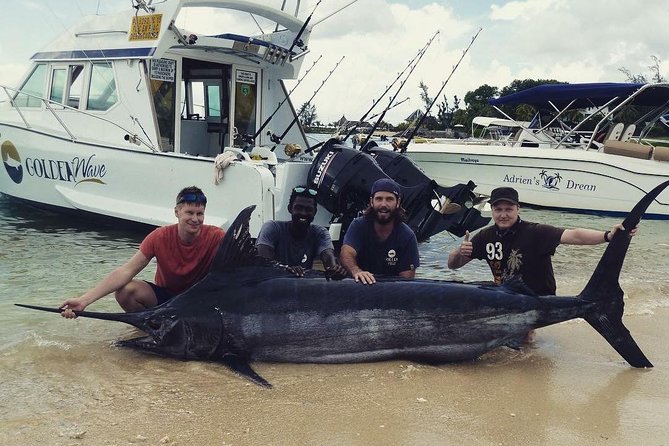 GOLDEN WAVE 3 - IGFA Captain Vic - Blue Marlin Fishing - Meeting Captain Vic at 6:00 am