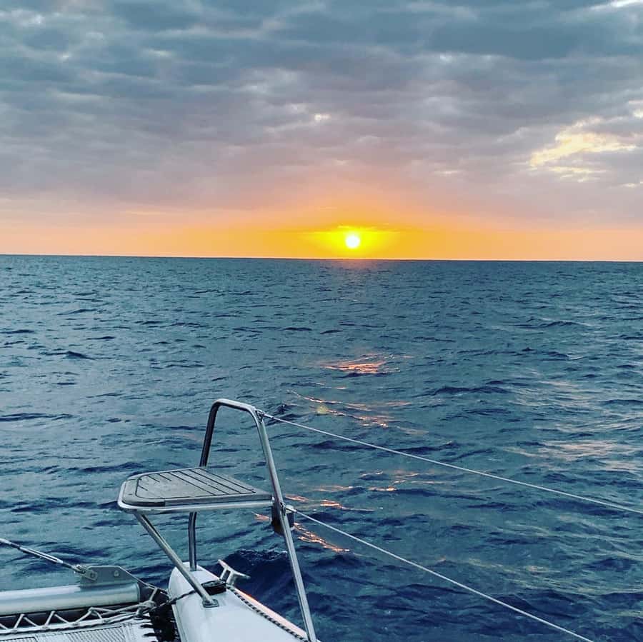 Grand Baie: Cocktail & Sunset Catamaran Cruise - Key points at a glance