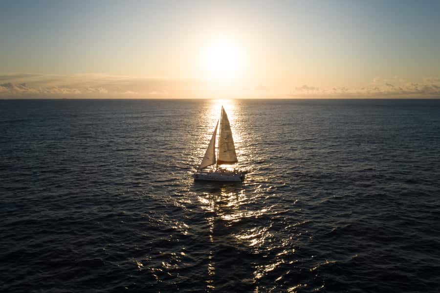 Grand Baie: Private 4-Hour Premium Sunset and Dinner Cruise - Key points at a glance