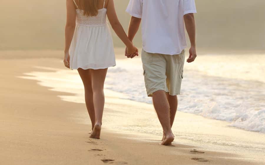 Grand Bay: Honeymoon/Lovers Sunset Tour with Romantic Dinner - Key points at a glance