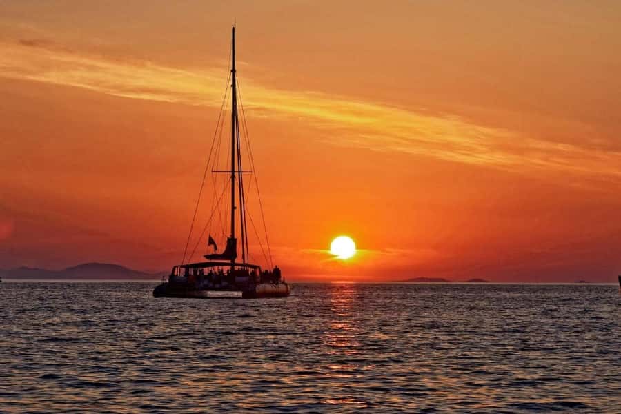 Grand Bay: Honeymoon/Lovers Sunset Tour with Romantic Dinner - Setting out from Grand Baie at 5:15 PM