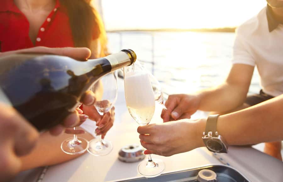 Grand Bay: Honeymoon/Lovers Sunset Tour with Romantic Dinner - Should you book this Grand Baie sunset cruise?