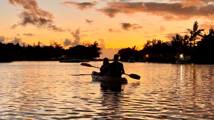 Guided Sundowner Kayak Tour - Who should book this river sunset