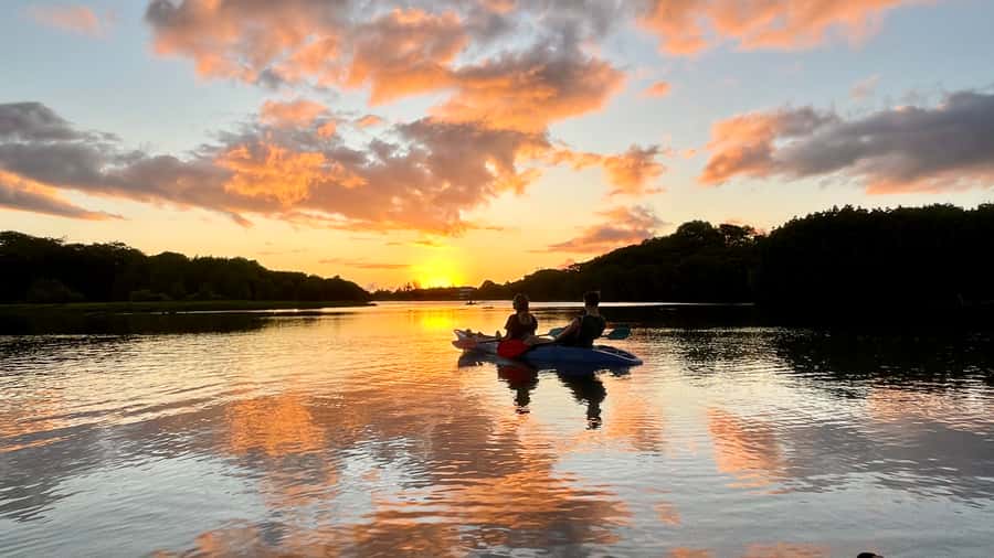 Guided Sundowner Kayak Tour - Returning through the fading light