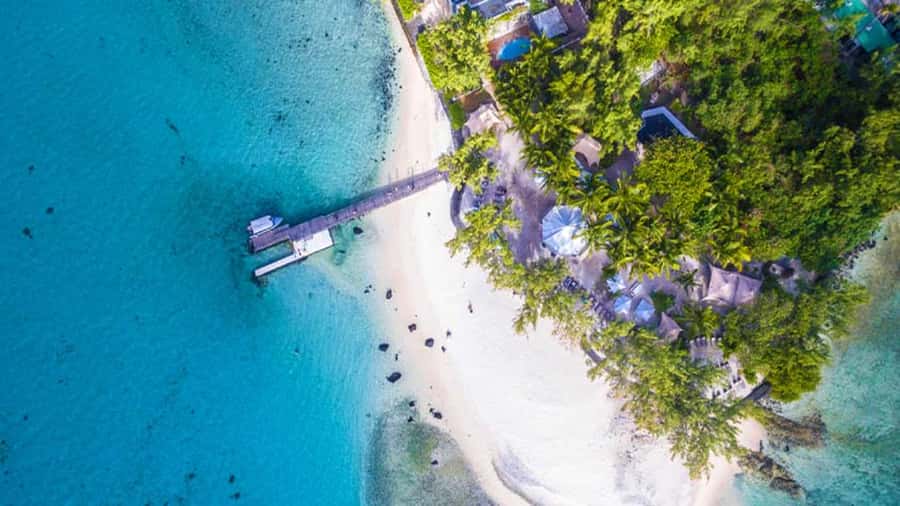 Ile Aux 2 Cocos with lunch and Snorkeling or Glass Bottom - First impressions of this small island