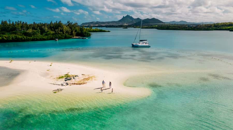 Ile Aux Cerfs: Catamaran Cruise, island, waterfalls, Lunch - Barbecue lunch and drinks on the catamaran