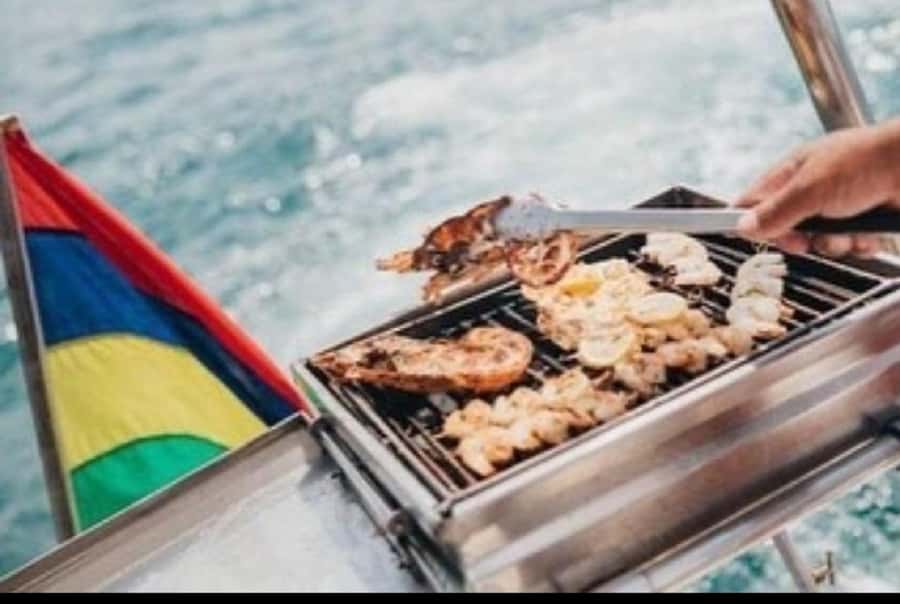 Ile Aux Cerfs Catamaran Cruise with Pick-up/Drop-off & Lunch - Final verdict: should you book it?