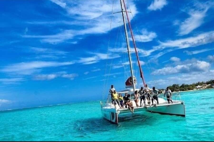 Ile Aux Cerfs Catamaran Cruise with Pick-up/Drop-off & Lunch - Setting sail from Trou dEau Douce