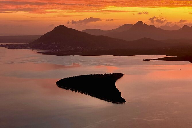 Le Morne Brabant Sunrise Hike - The upper climb: where the hike becomes technical