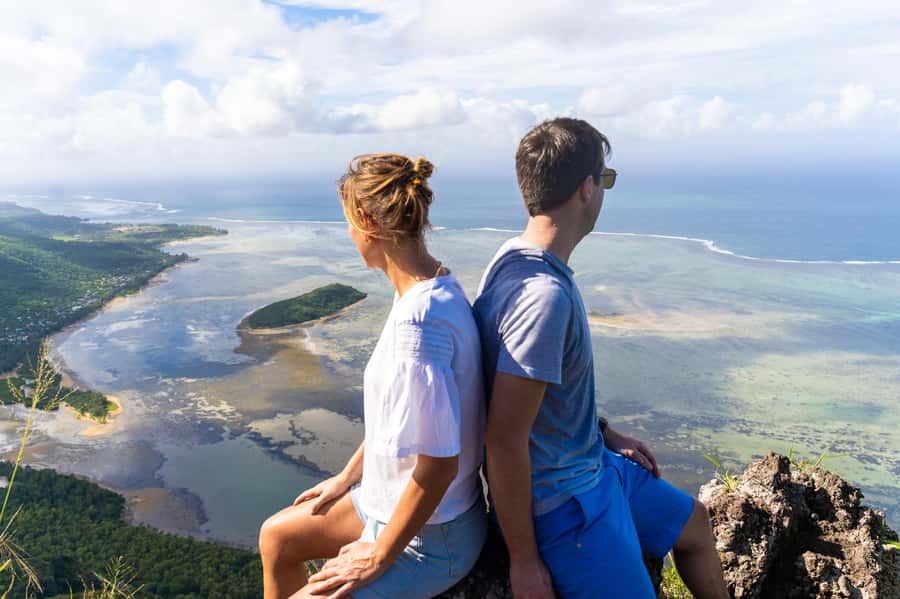 Le Morne Brabant: UNESCO Mountain Hike & Local Guides - The second section: steep rock and careful climbing