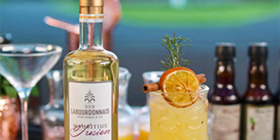 local Market,Botanical garden,Rum tasting & authentic Lunch - Key points to know before booking