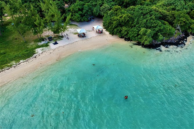 Luxury All-Inclusive Catamaran Cruise to Ile aux Cerfs and GRSE Waterfall - Cruising the lagoon on an all-inclusive catamaran