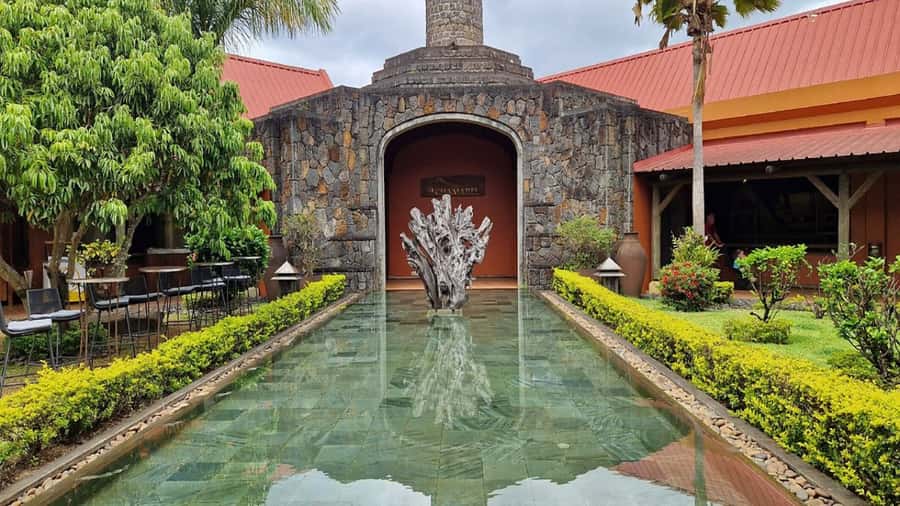 Mauritius: 3 Days Private Authentic Tour with hidden gems - Day 2: Volcanoes, Grand Bassin, and Chamarel