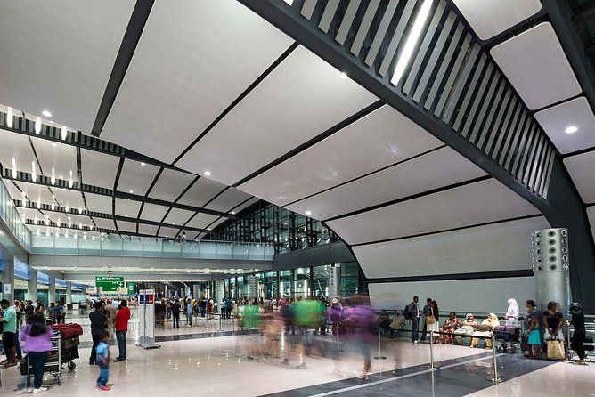 Mauritius Arrival Transfer By Sedan Car ( One Way ) - Why a private Mauritius airport transfer helps