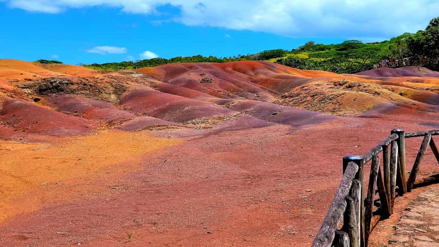 Mauritius: Chamarel 7 Colours & Waterfalls, South-West Tour - Why this private Mauritius tour works so well