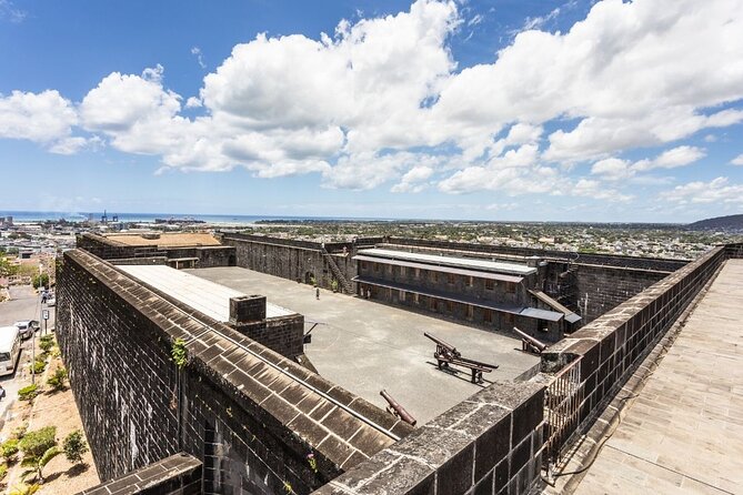 Mauritius City Tour, ALL INCLUSIVE Day Trip, Private SUV Car with Guide - Central Market: the best place for local flavor