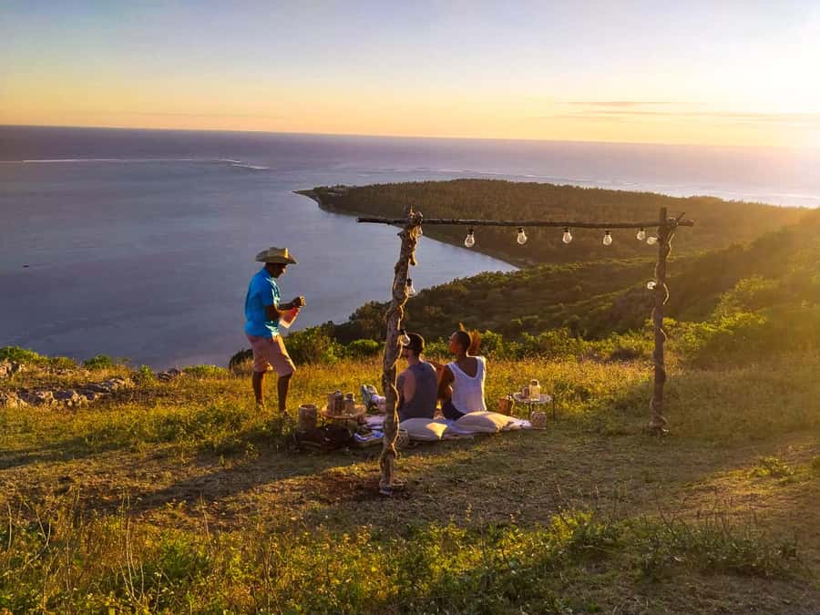 Mauritius: Exclusive Le Morne Sunset Hike & Aperitivo - Why Le Morne works so well at sunset