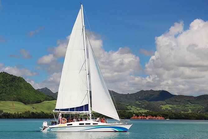 Mauritius : Full day All inclusive Ile aux cerfs Catamaran cruise - Sailing across the southeast lagoon