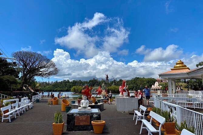 Mauritius full day tour : Private south west with lunch - Entering Chamarel and the Seven Colored Earth