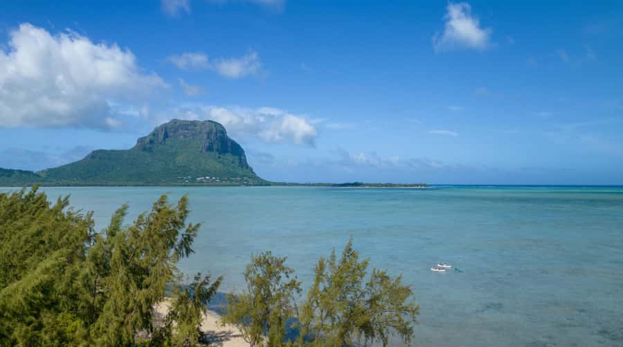 Mauritius: Guided Kayak tour to Benitiers Island - Crystal Rock and the 30-minute water break