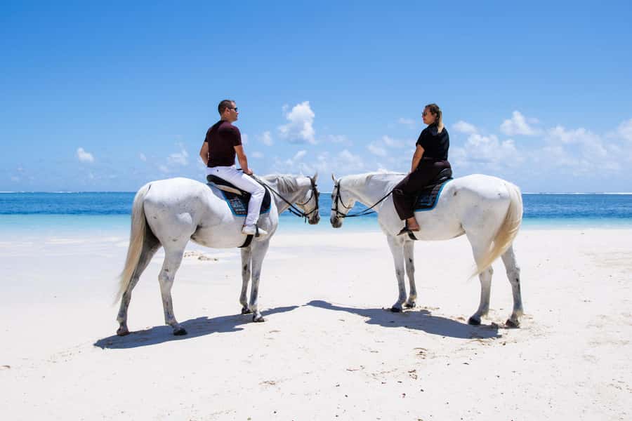 Mauritius: Horseback riding on the beach - Who will enjoy this ride most