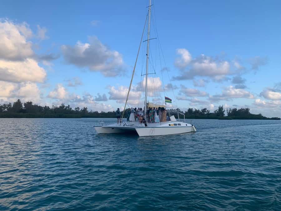 Mauritius: Ile Aux Cerfs catamaran cruise Lunch with BBQ - Grand River South East waterfall stop