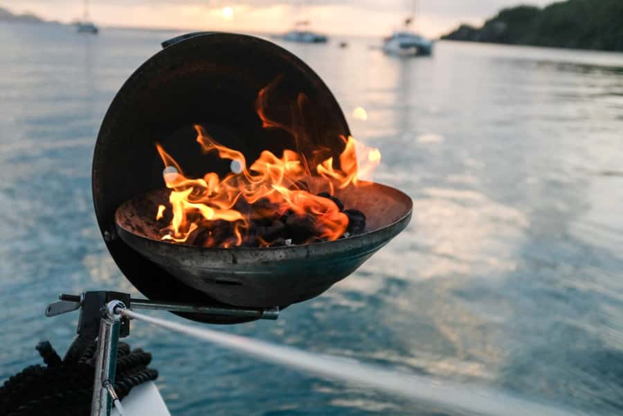 Mauritius: Ile Aux Cerfs Catamaran Trip w/ Lunch & Transfer - A barbecue lunch with local drinks