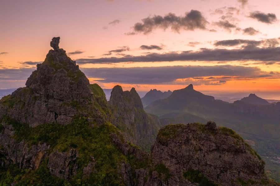 Mauritius: Le Pouce Guided Hiking Experience with a local - What to bring and what to avoid