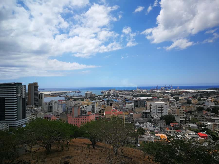 Mauritius North: Private Paradise Tour with Gardens, Markets - The private vehicle and guide service