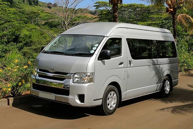 Mauritius One Way Transfer - Minibus 1 - 7 persons - A private start at SSR International Airport