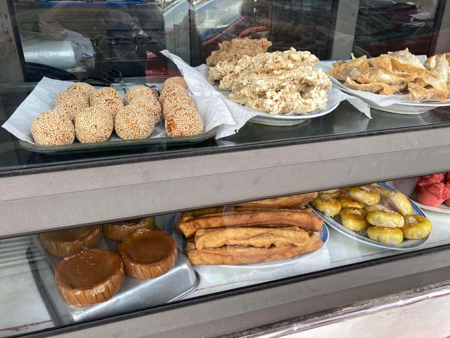 Mauritius: Port Louis / China Town Food & Culture Tour - Eating around Port Louis Market