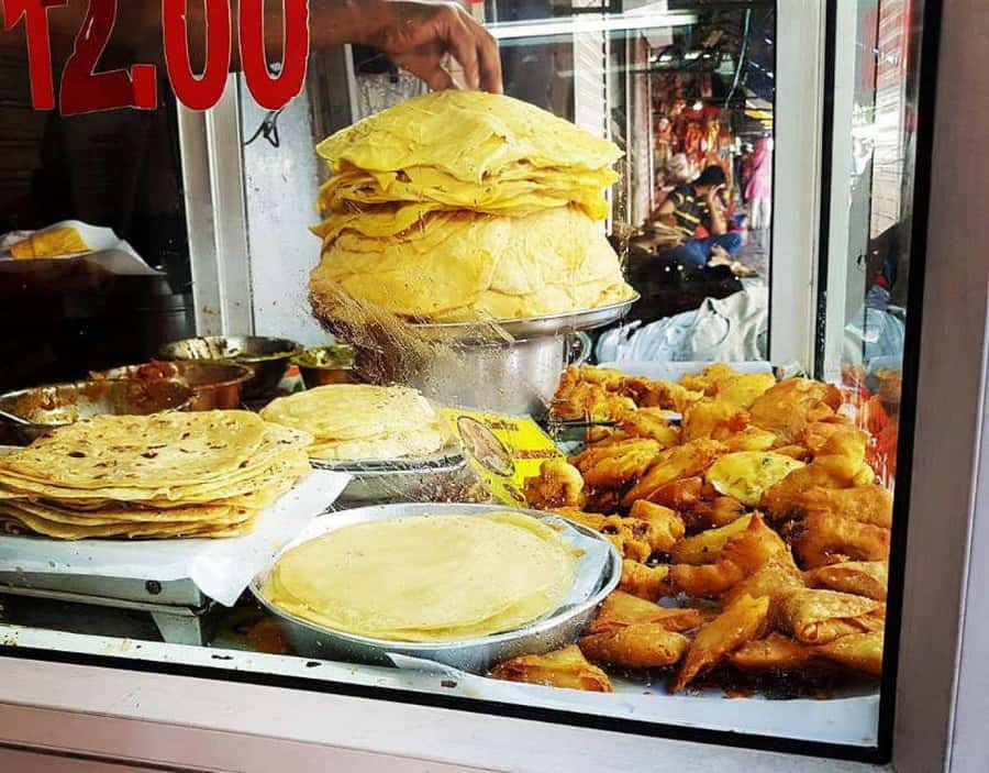 Mauritius: Port Louis Street Food Walking Tour - Starting at Le Caudan and leaving the polished waterfront