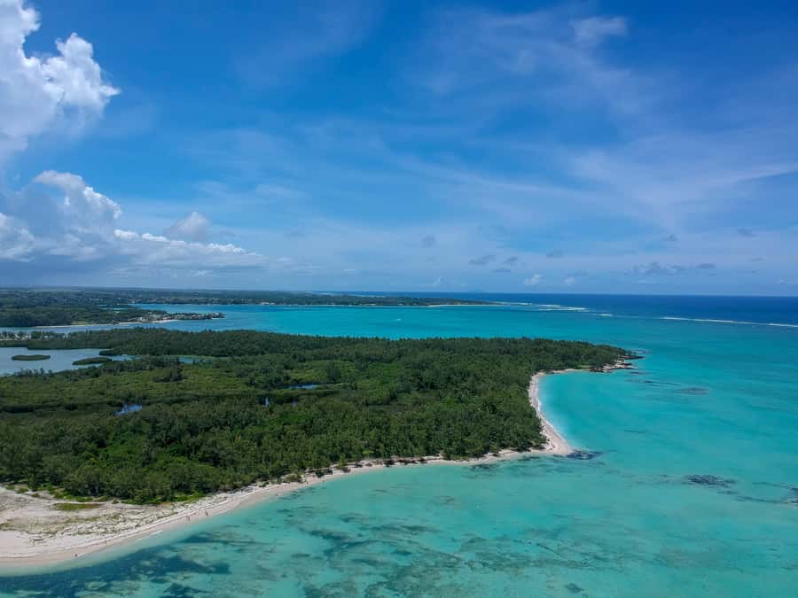 Mauritius: Private 5 Island Tour with Ile aux Cerfs - Grand River South East Waterfall by boat
